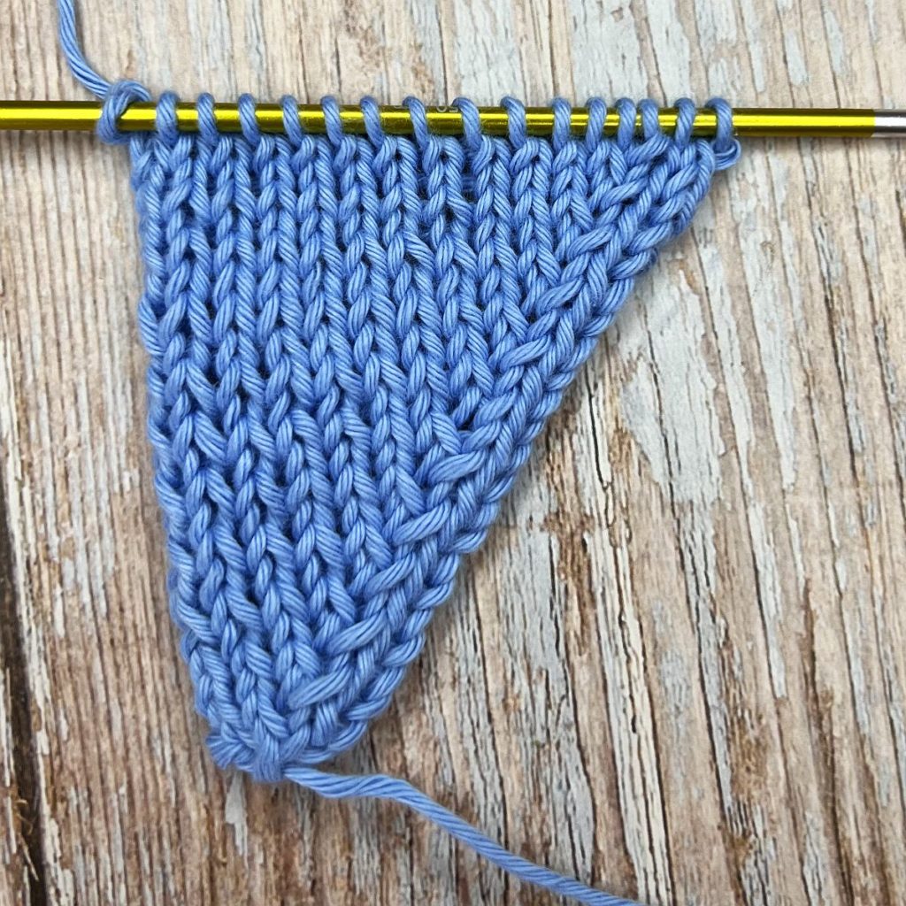 KLL stricken (Knit Left Loop)